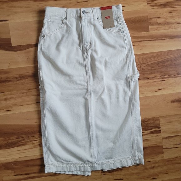 Womens Levi's White Denim Midi Skirt In Size 25 With Back Slit - Picture 1 of 10